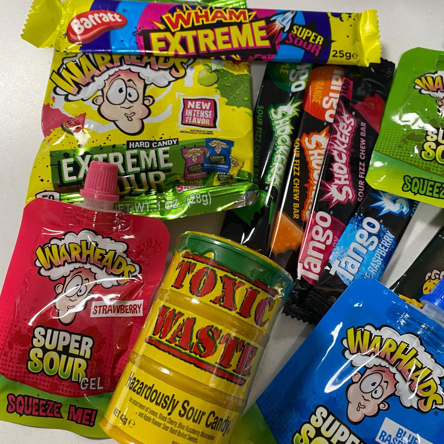 15 Piece Sour Lovers Gift Box