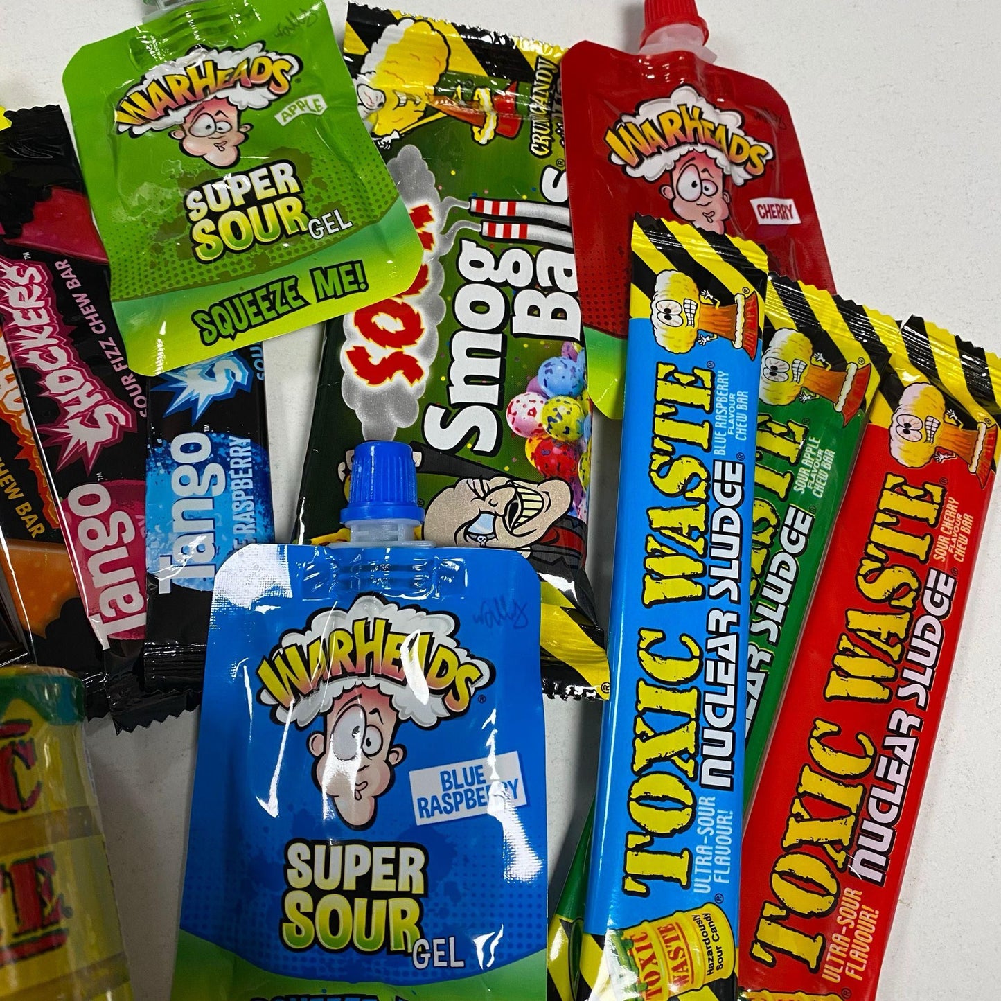 15 Piece Sour Lovers Gift Box
